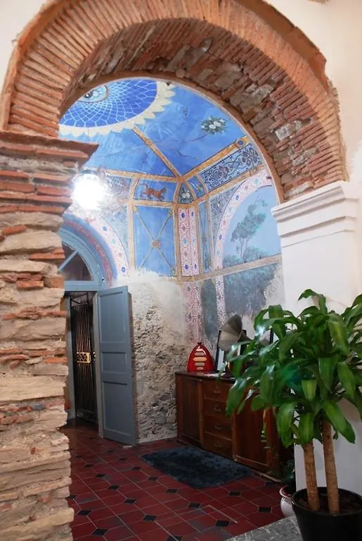 Palazzo Sciacca Bed & Breakfast Patti 3*,